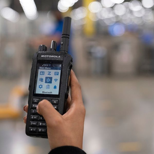 Motorola Radio showing Bluetooth feature